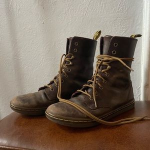 Dr. Martens Stratford Brown Leather Boot - Size 9